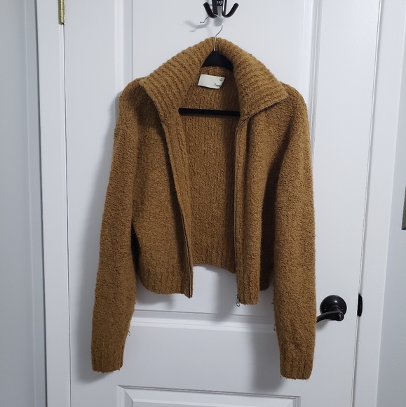 WILFRED FREE ARITZIA Brown Marilyn Cropped Alpaca Sweater - Picture 8 of 12